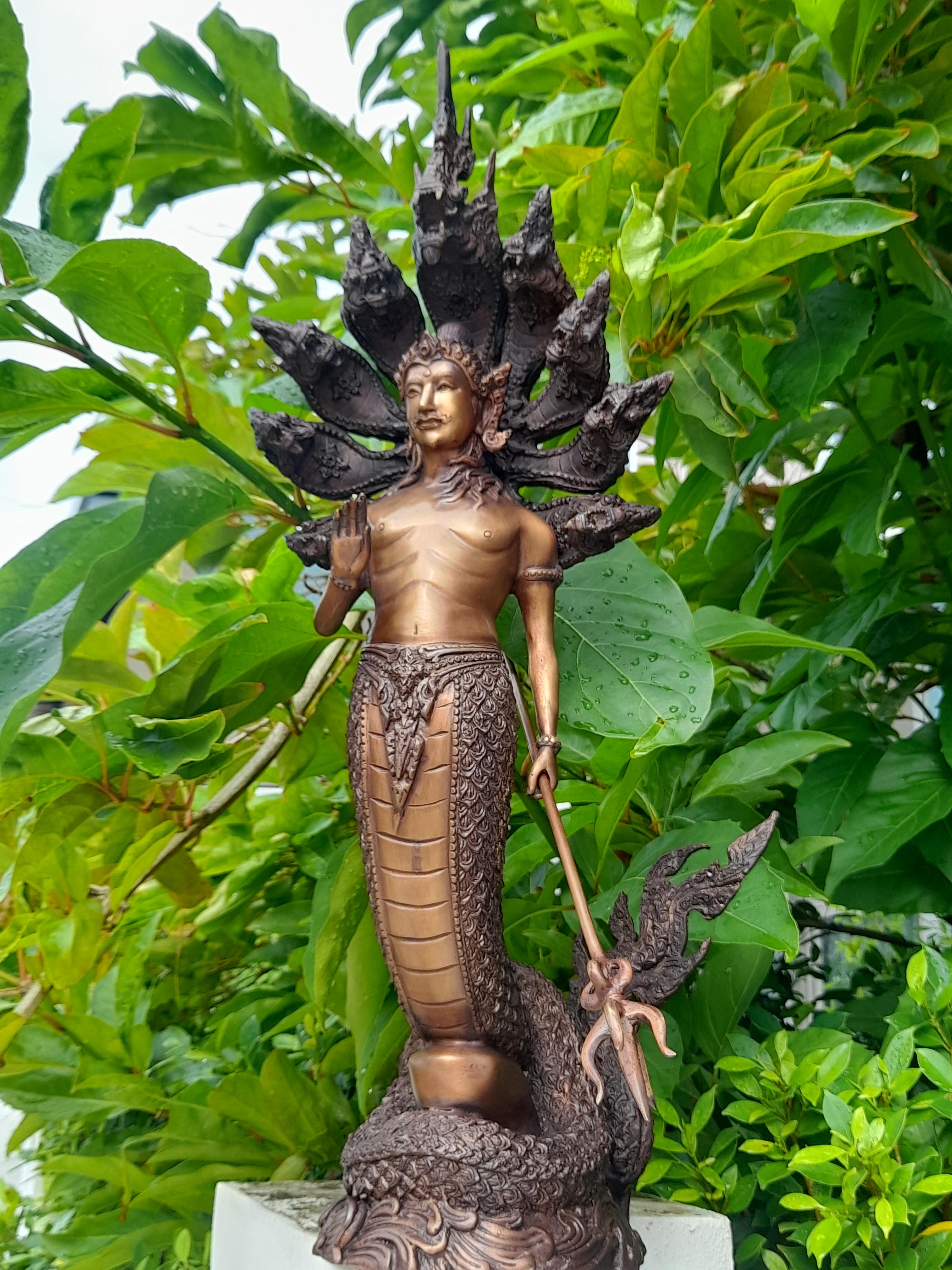 รูปหล่อ พญานาคราช ปาง ประทานพร มนุษย์ ครึ่งพญานาค นาคปรก 9หัว เศียร เนื้อทองเหลือง สีสัมฤทธิ์ (สูง22นิ้ว) (งานพรีออเดอร์สั่งทำ 2เดือน)