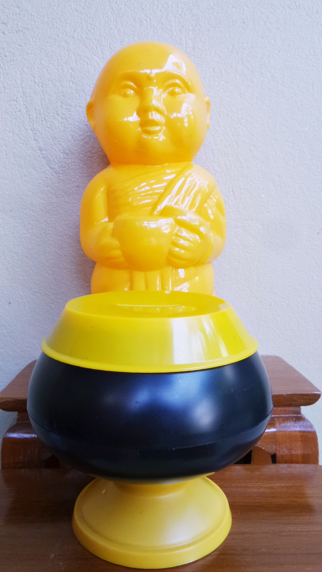 กระปุกออมสิน สังฆทาน เณร และ บาตร