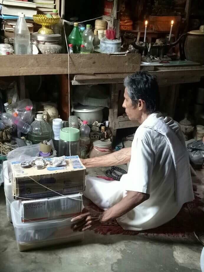 ผ้ายันต์ 1กา เซียนแปะโรงสี อาจารย์โง้วกิมโคย วัดศาลเจ้า ปลุกเสก 16 พิธี