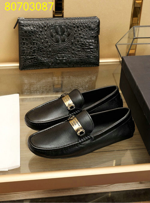 dg men แบบอีกเยอะกดดูด้านในค่ะ size 38-44