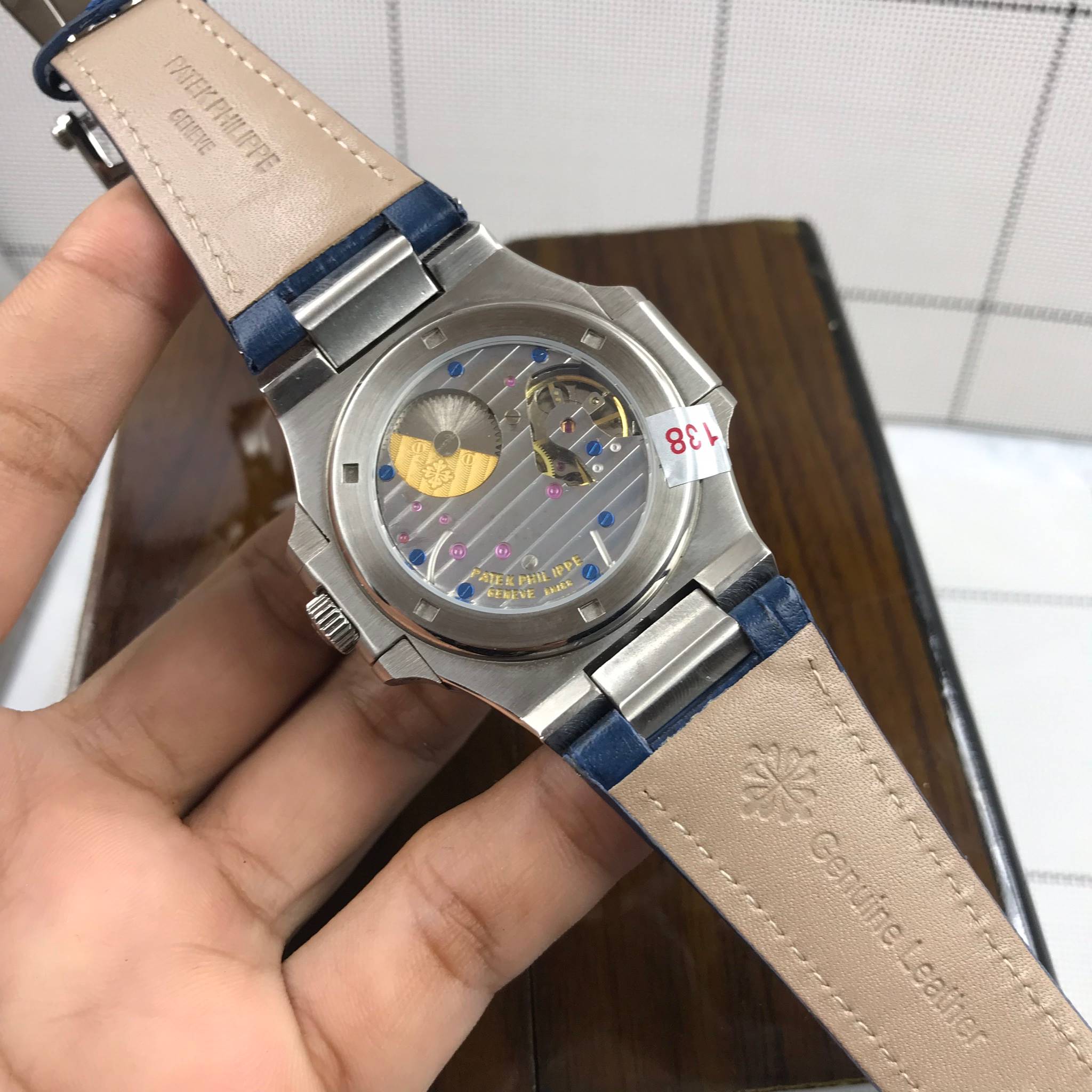 นาฬิกา Patek Philippe รุ่น Men"s Nautilus Power Reserve Moonphase Calendar