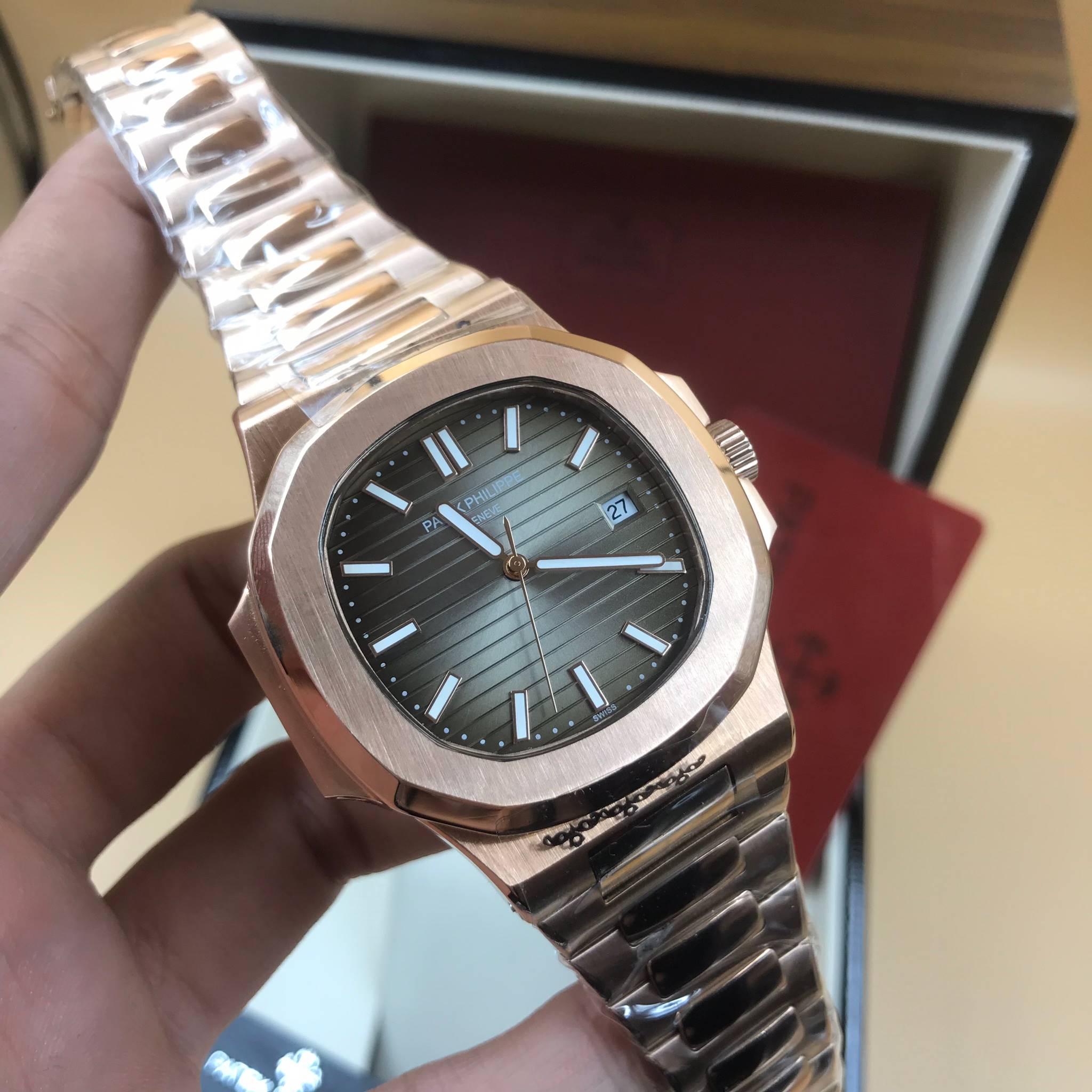 นาฬิกา Patek Philippe รุ่น Nautilus งาน Mirror Swiss สาย Stainless Steel