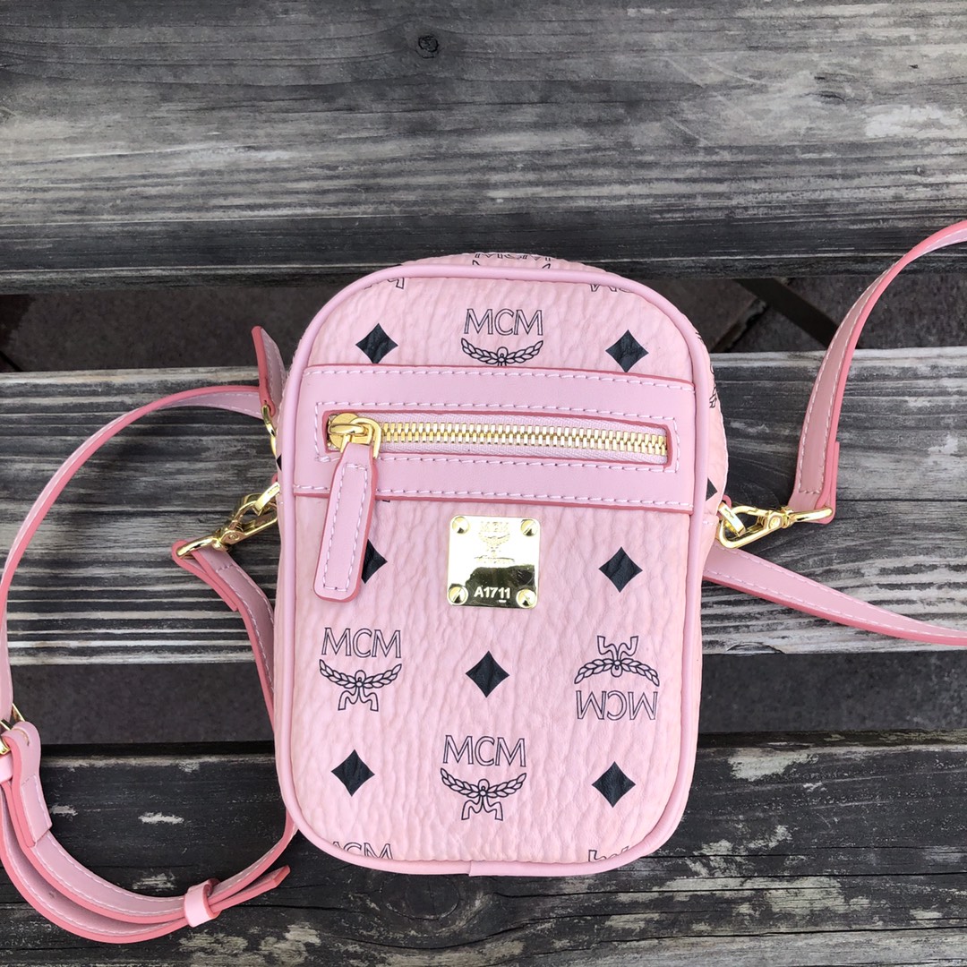 กระเป๋า mcm สะพายข้าง 12 * 17 cm