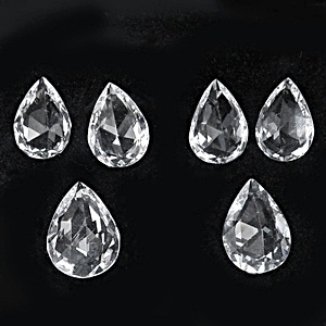 พลอยเนื้อแข็ง สีขาว White Sapphire รูปหยดน้ำ เจียระไนเหลี่ยมโรสคัทหนักรวม 5.17 กะรัต สีขาว Colourless ไม่ติดเหลือง เนื้อสะอาดมองตาเปล่าไม่มีตำหนิ