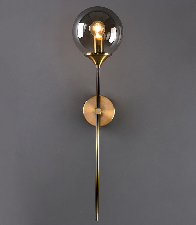 โคมไฟติดผนังภายในสไตล์โมเดิร์นตัวโคมสีทองก้านยาว [GW-E14]