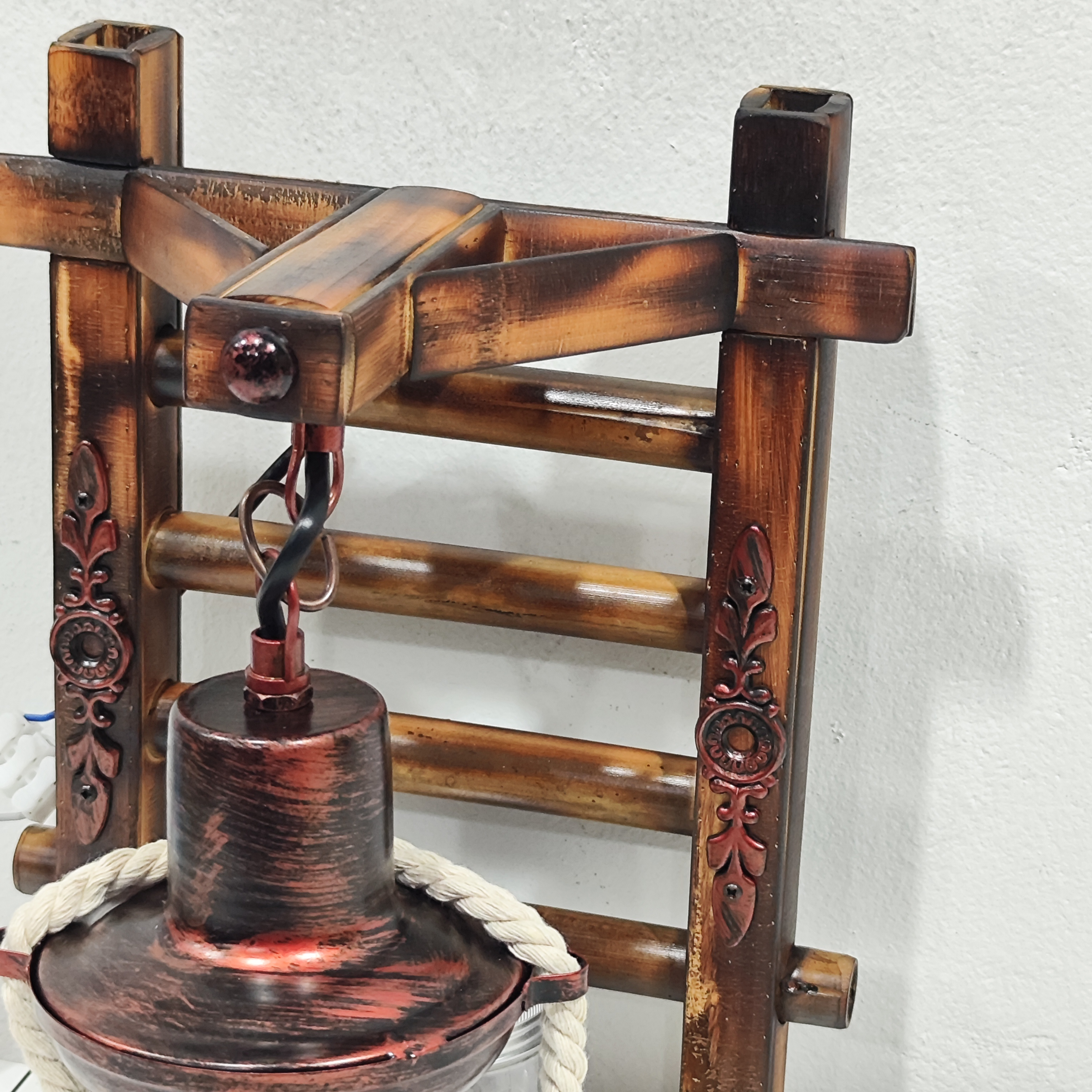 โคมไฟไม้ไผ่ติดผนังสไตล์วินเทจมีเชือกห้อย [MB-7191T]