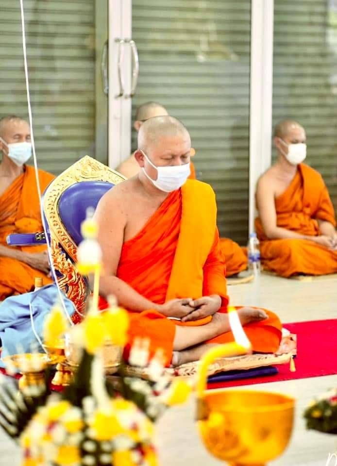 พระสังข์ (ขนาดเล็ก พกพา สามารถใส่ยอดน้ำได้จริง) เนื้อโลหะสัมฤทธิ์ #จารยันต์ #ตอกโค็ด ปี2565 #รับประกันแท้