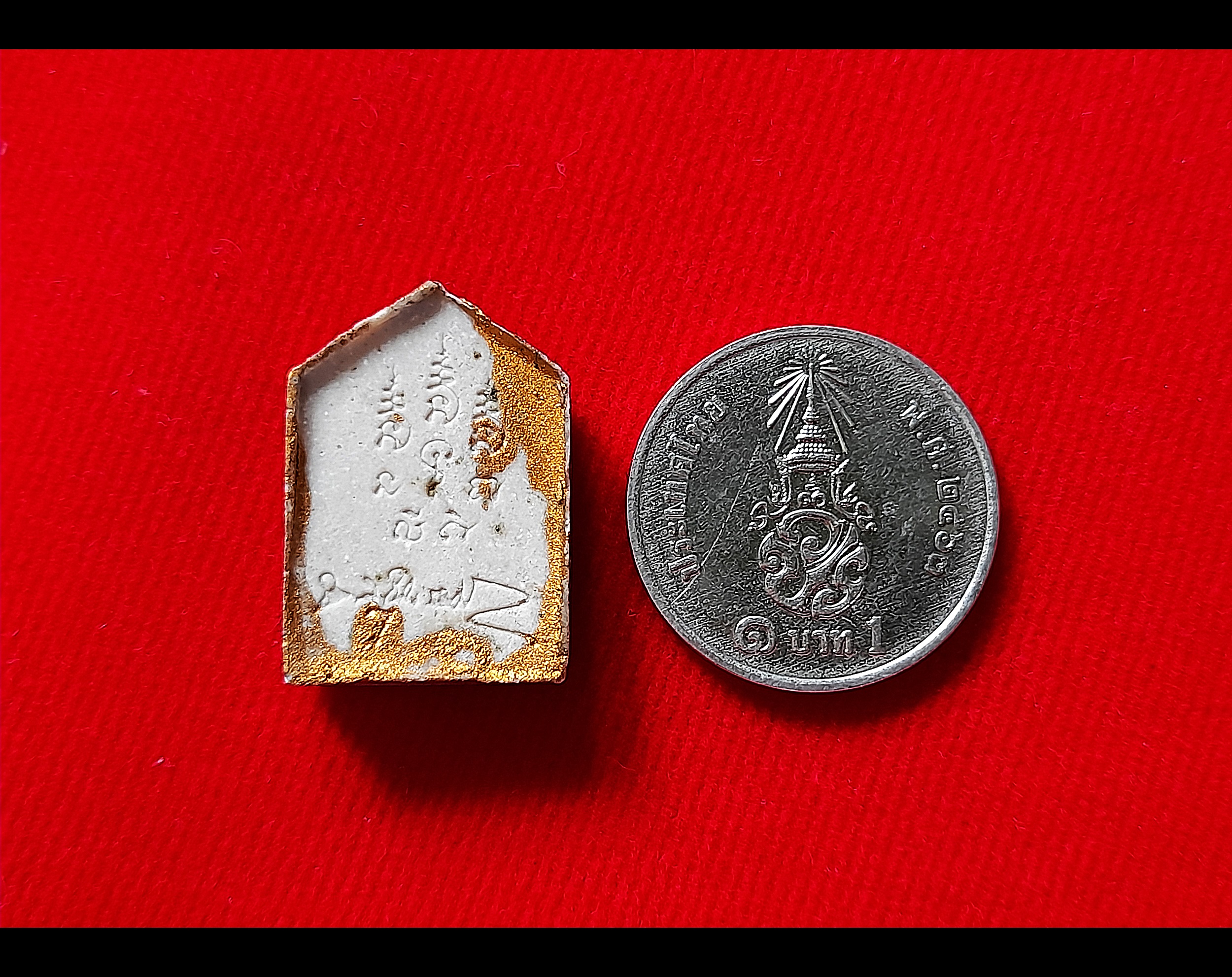 พระขุนแผน พรายกุมาร หน้าทอง หลังพิมพ์ลายเซ็นต์ #พิมพ์เล็ก เนื้องผง(ผสมพรายกุมารหลวงปู่ทิม วัดระหารไร่) ปี2540 #รับประกันแท้และทันยุค - หลวงพ่อยงยุทธ วัดเขาไม้แดง จ.ชลบุรี