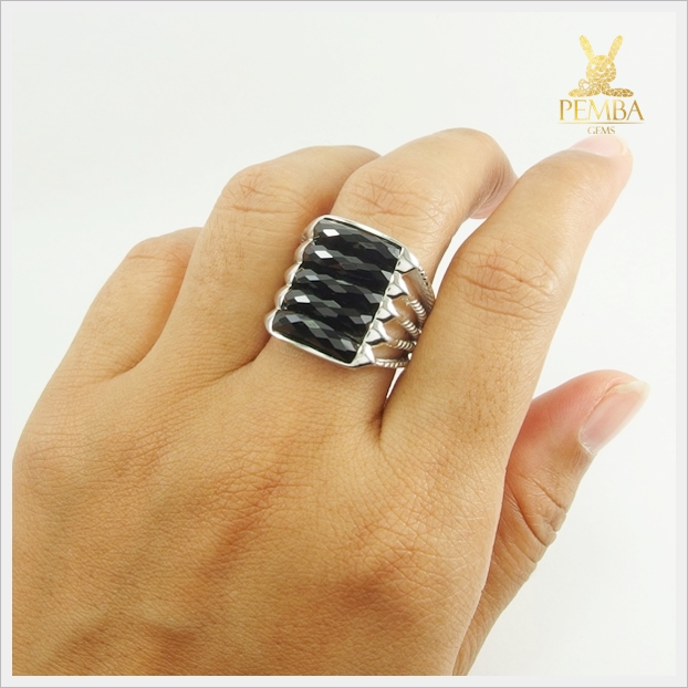 แหวนนิลแท้ 5 แถว โดดเด่นเต็มๆ นิ้ว เงินแท้925 ชุบทองคำขาว