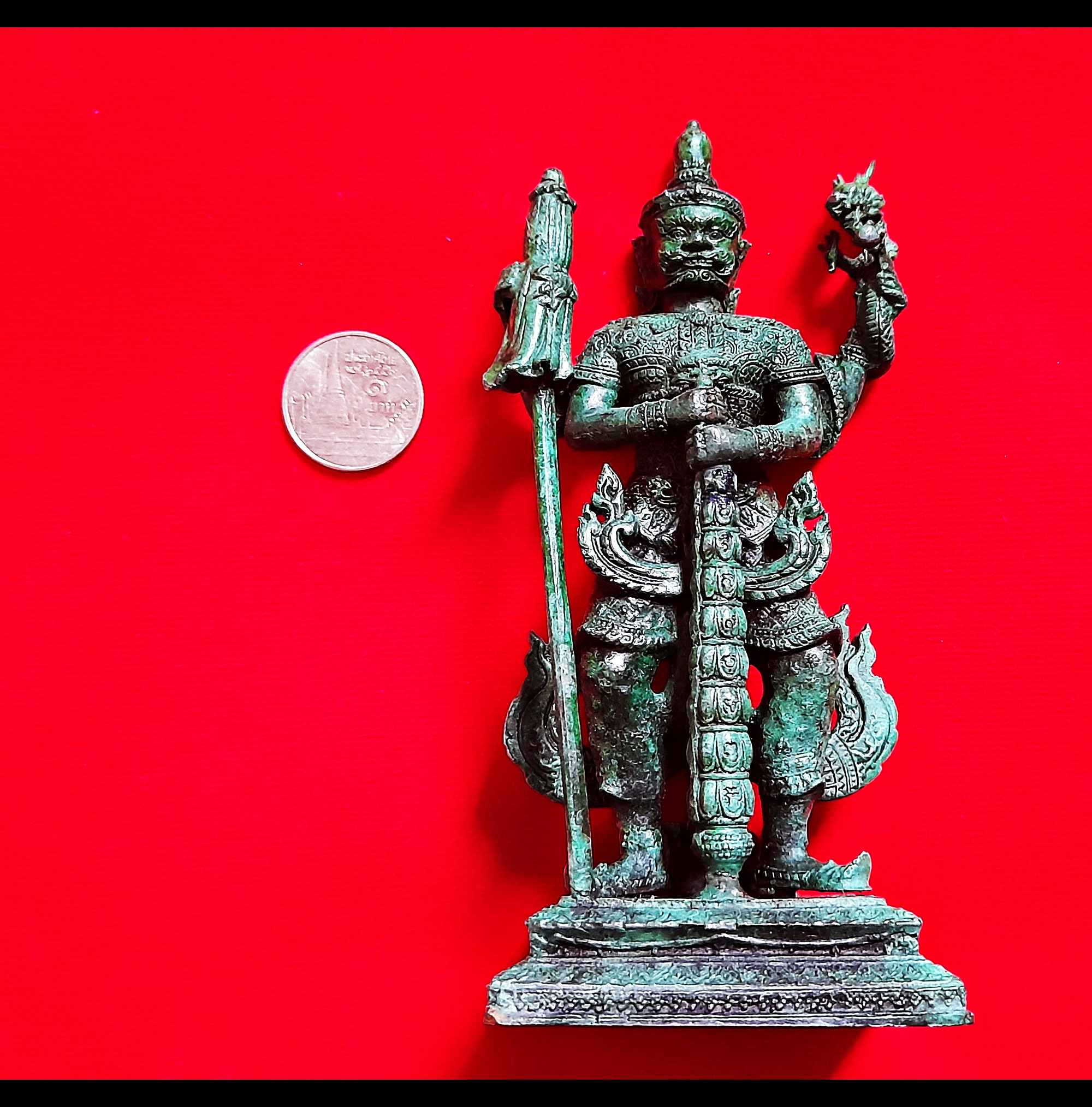 รูปหล่อ ท้าวเวสสุวรรณ 4กร (ร่ม ลูกแก้วมังกร ตะบอง) 3ขา เหรียบหีบสมบัติ คุมทรัพย์ เนื้อทองเหลือง สีเขียวเหนียวทรัพย์ ปี2555 #รับประกันแท้