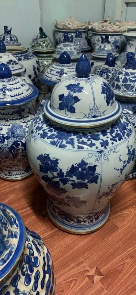 โถใหญ่ ทรงสูง กระเบื้องลายคราม (สูง24-25นิ้ว)