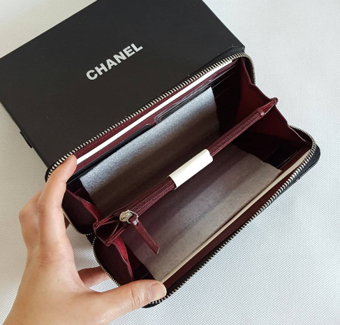 กระเป๋าสตางค์ cn caviar wallet ใบยาว ซิปรอบ สีดำ