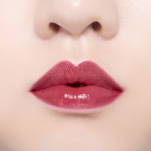 Etude House Dear Darling Tint # PK003 Sweet Potato Red ทิ๊นต์เนื้อเจลรุ่นปรับปรุงใหม่ ที่ออกแบบมาให้สีสวยสดแจ่มชัด แต่ยังคงความชุ่มชิ้นให้กันริมฝีปากไม่ทำให้ริมฝีปากแห้งแตก