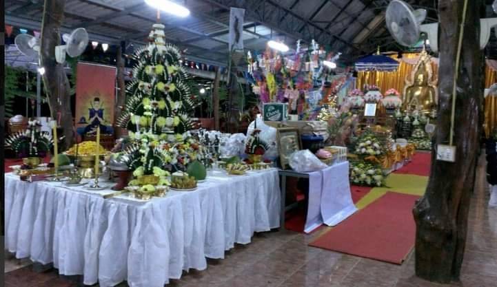 รูปหล่อ หุ่นพยนต์ขุนศึกพรหมมหาราช ปราบมาร (เชิญดวงจิตเทวดา ท่านปู่ขุนศึก ยุค นักรบไทย ของพระเจ้าพรหมมหาราช) เนื้อเรซิ่น สีขาว (ขนาดสูง14นิ้ว ฐาน3x5นิ้ว) (จัดสร้างเพียง99องค์) ปี2559 #รับประกันแท้ - หลวงพ่อหนุน วัดพุทธโมกข์