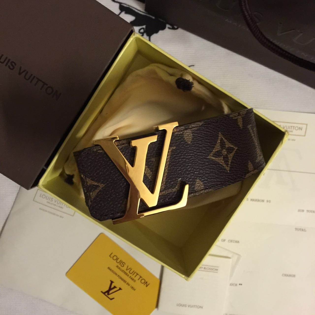 พร้อมส่ง เข็มขัด l belt monogram สีนำตาล