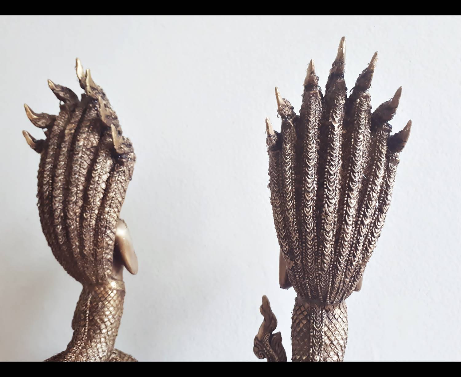 รูปหล่อ คู่ พญานาคราช ปางพรมมือ (ท่านปู่นาคา-ศรีสุทโธ ท่านยานาคี-ศรีปทุมวัน) พญานาคปรก 7ตน 7เศียร โลหะทองเหลือง (ขนาดบูชา สูง15นิ้ว) (ขายปลีก ขายส่ง)