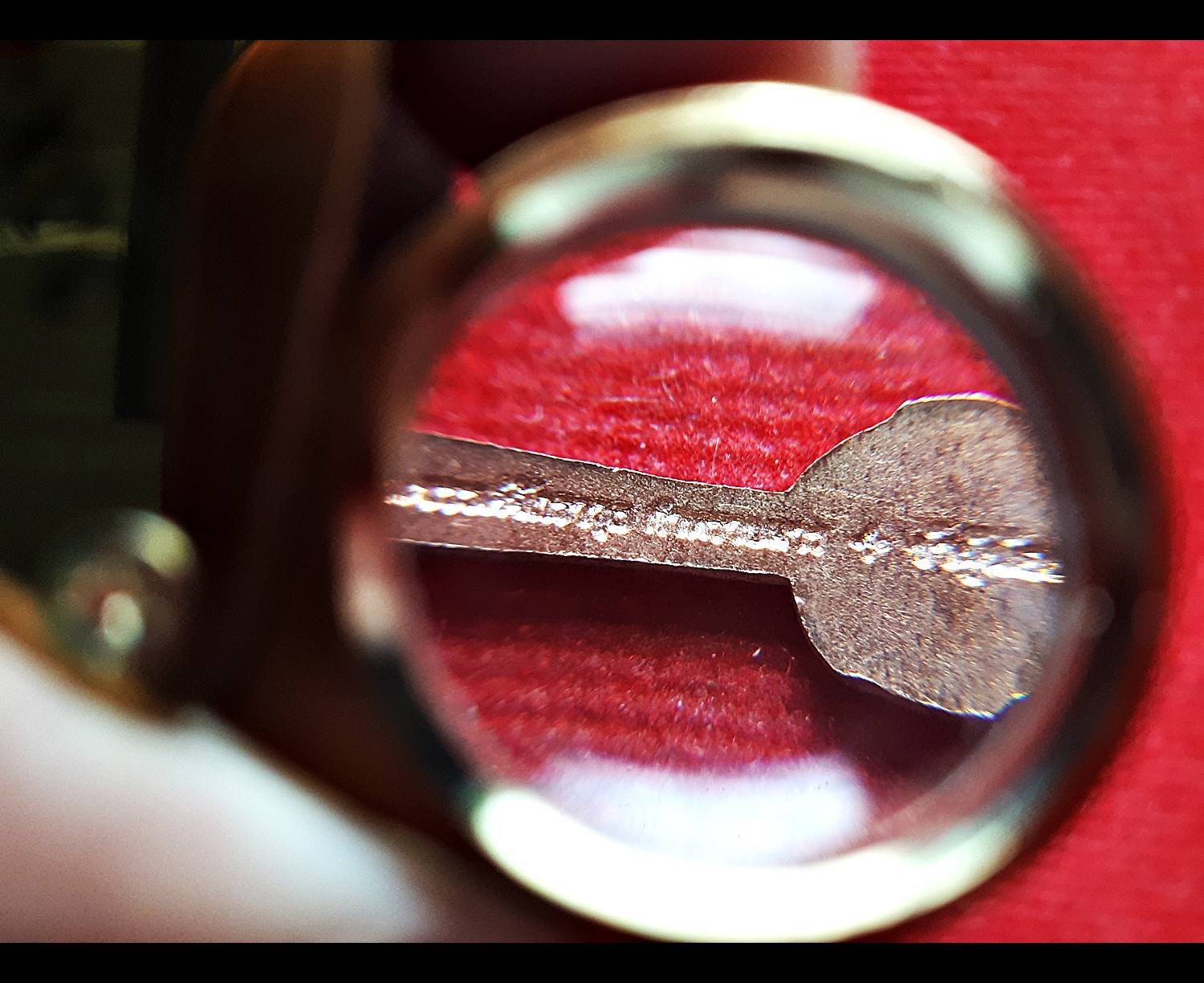 พระขรรค์ จักราวุธกำราบมาร มหาสะท้อน (ขนาดเล็ก) เนื้อทองแดงรวมมหาชนวน ปี2559