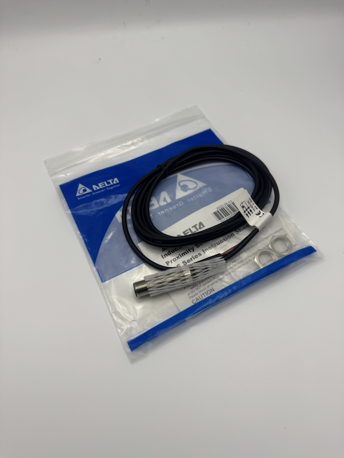 Delta Promity Sensor Model:IS-E1805-BNOB2 ,ระยะตรวจจับ 5mm.,NPN,M18