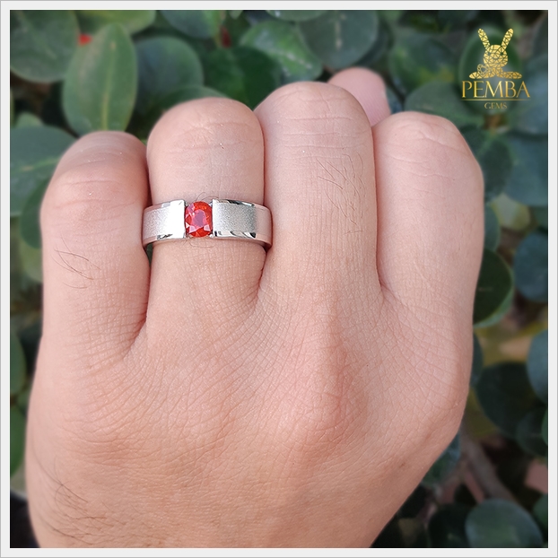 แหวนออเร้นท์แซฟไฟร์(ซองเจีย) เงินแท้925 ชุบทองคำขาว ใส่เสริมอำนาจบารมี