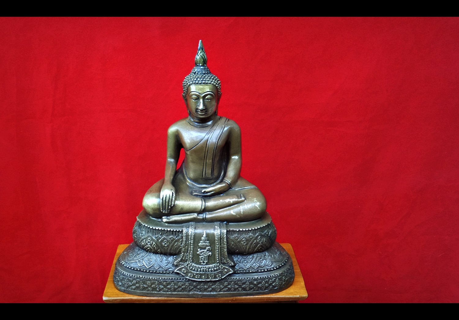 หลวงพ่อทอง วัดเขาตะเครา เนื้อ โลหะ ทองเหลืองรมดำ