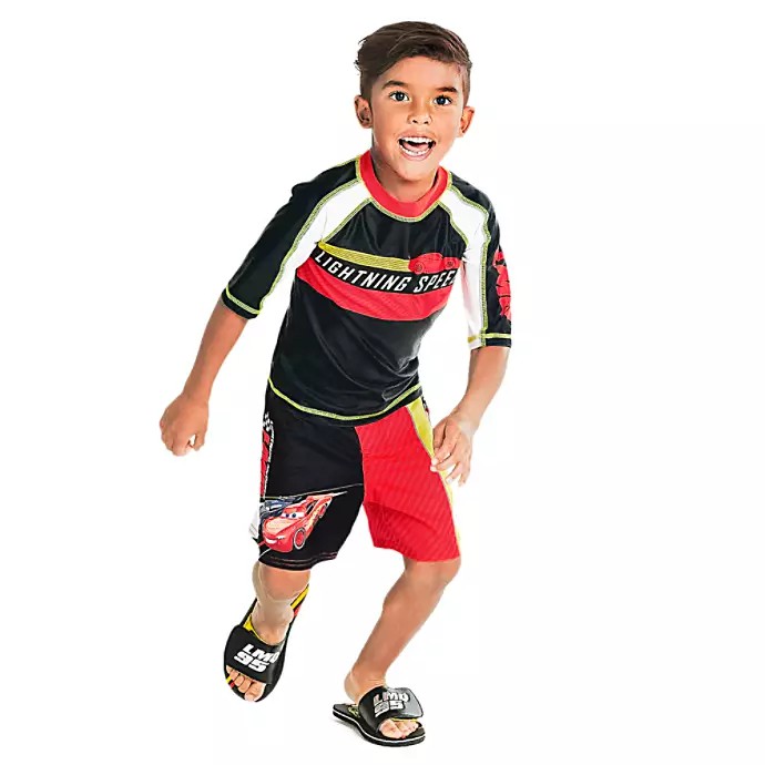 ชุดว่ายน้ำแบบแยกชิ้นสำหรับเด็ก Disney Lightning McQueen Rash Guard and Swim Trunks for Boys