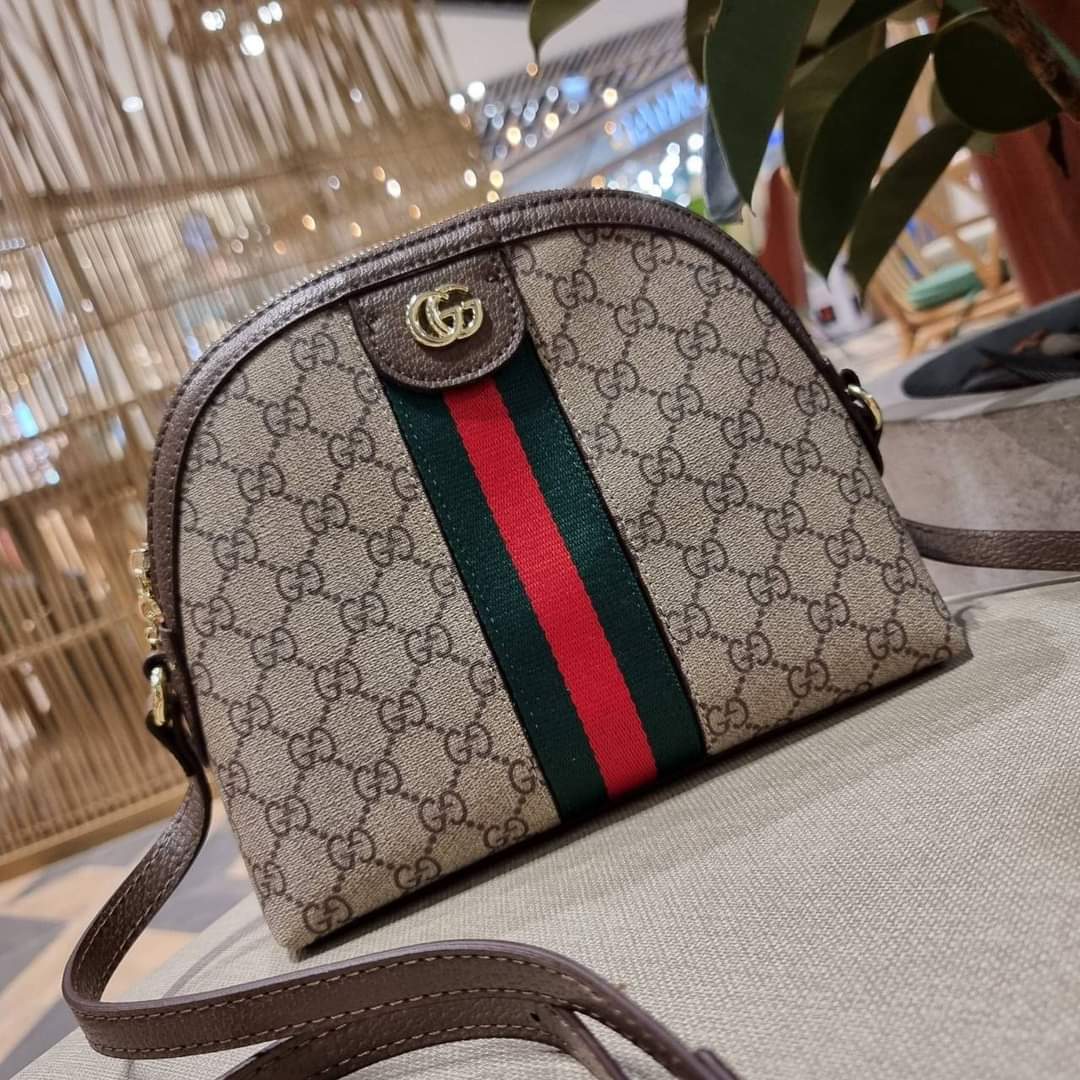 GC CLASSIC CROSSBODY BAG VIP GIFT (แอดไลน์ก่อนสั่งซื้อ)
