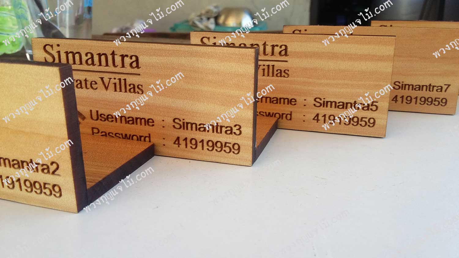 ป้ายไม้ตั้งโต๊ะต้อนรับ ป้ายหมายเลขโต๊ะอาหาร