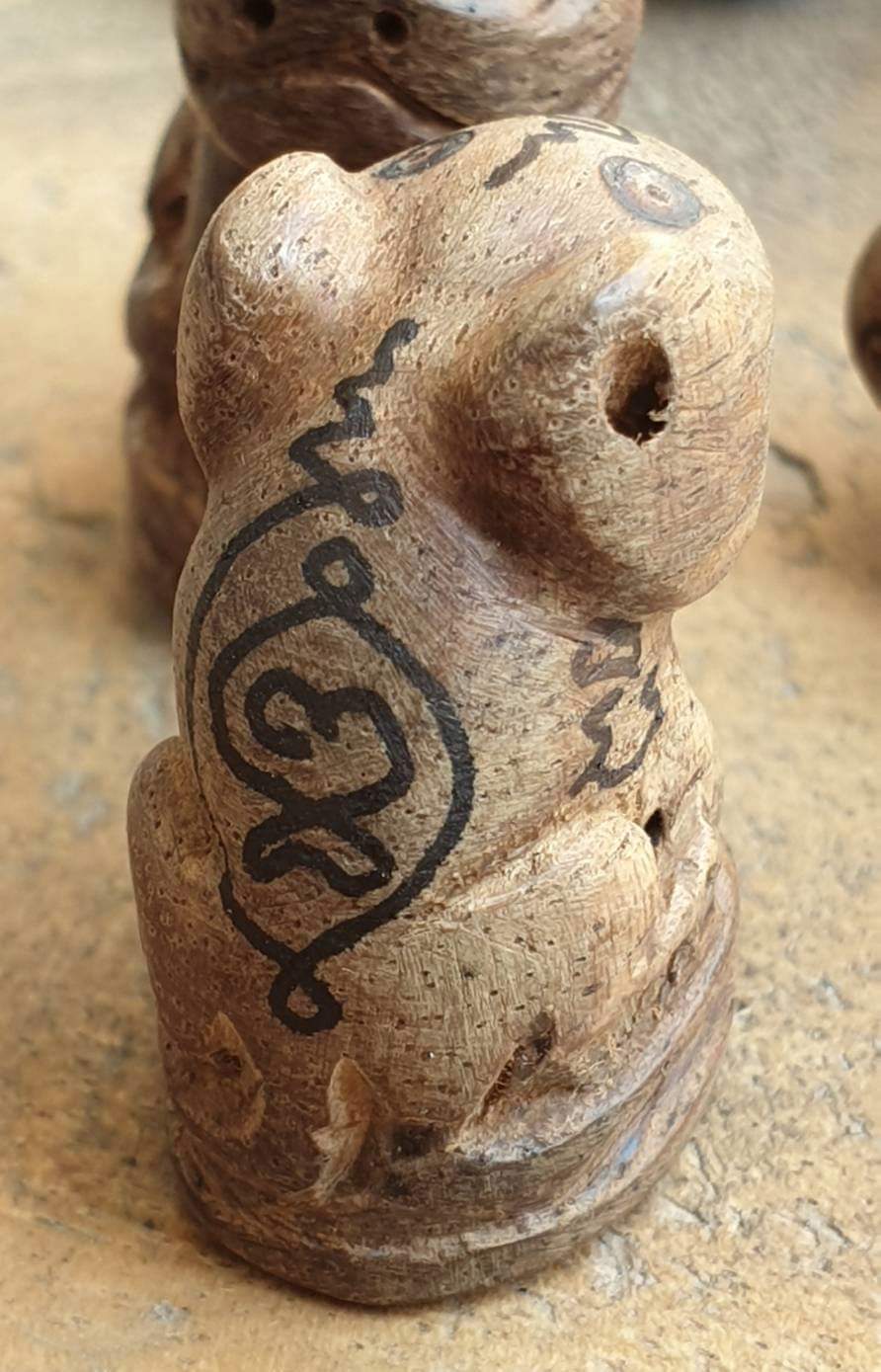 เสือมหากระดอน (ไม้ข่ามเฒ่า) (พิมพ์ยิ้ม) ปี2561 วัดปากคลองมะข่ามเฒ่า จ.ชัยนาท - (ปลุกเสกในสายหลวงปู่ศุข)