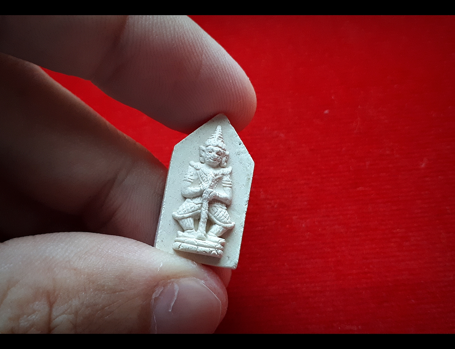 ท้าวเวสสุวรรณ (ท้าวกุเวร หรือ ไฉ่ชิงเอี๊ย) (องค์ขนาดเล็กจิ๋ว) เนื้อผง หลวงพ่อหนุน วัดพุทธโมกข์