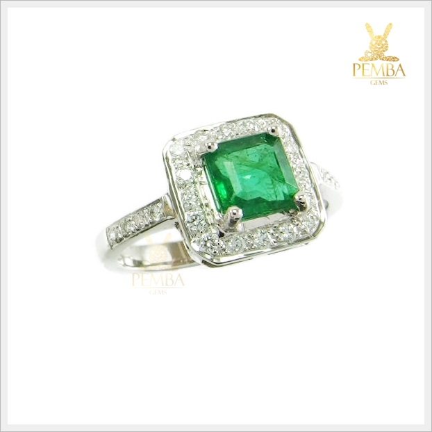 แหวนมรกตโคลัมเบีย ล้อมเพชรแท้ สุดเลอค่า (สามารถสั่งทำได้ค่ะ)