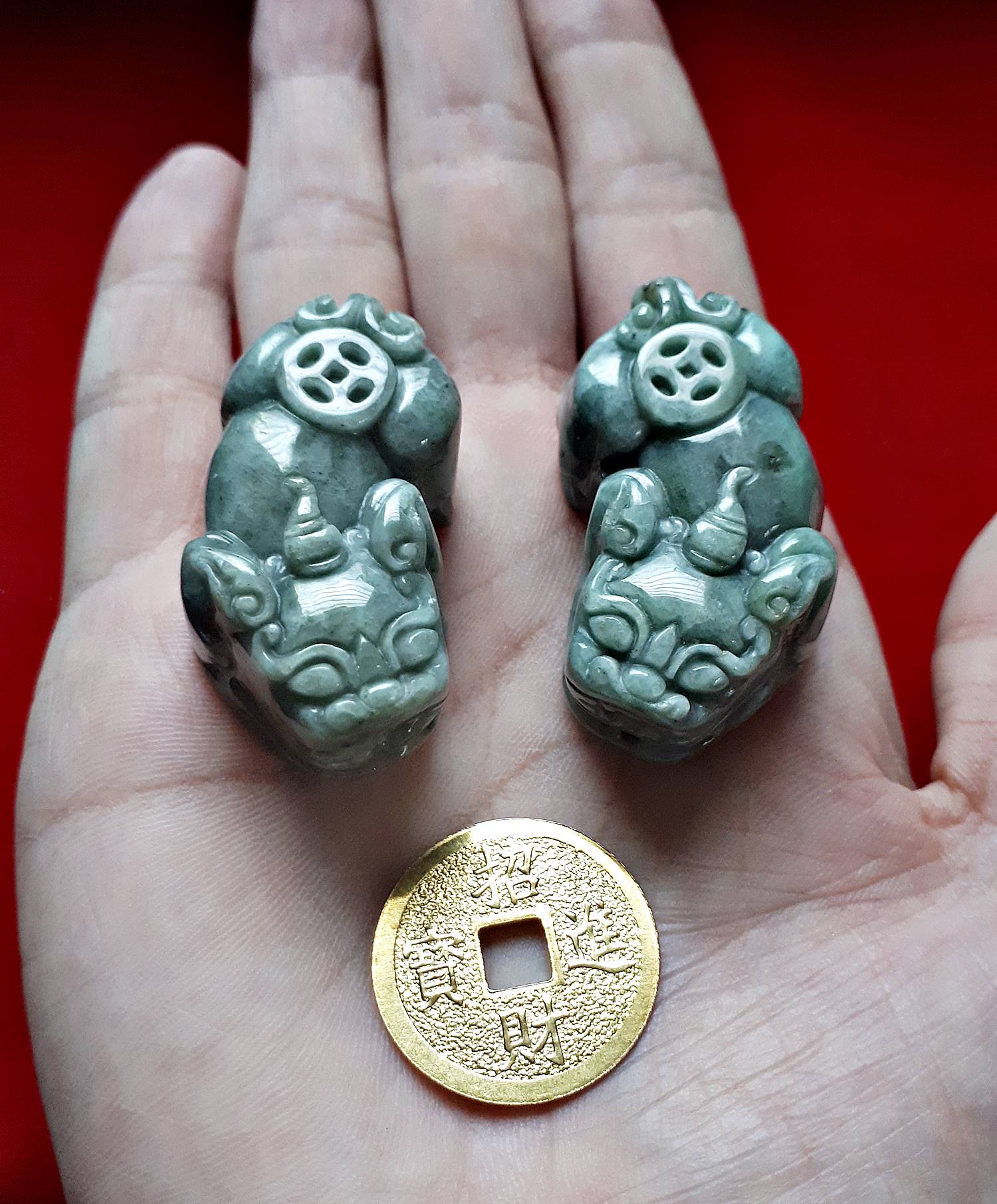 ปี่เซี๊ยะ หยกแท้ พร้อมเงินจีนโบราณ