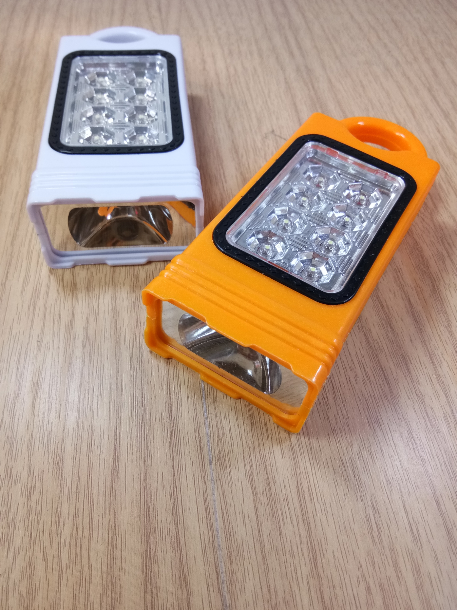 ไฟฉายอเนกประสงค์CTRONรุ่น KC-1314