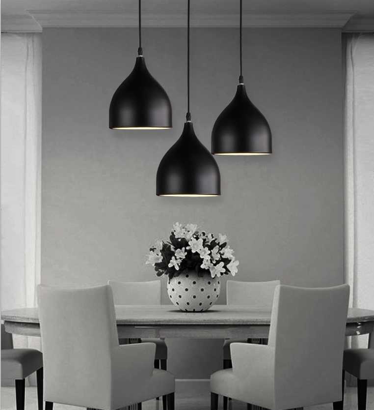 โคมไฟห้อยเพดาน โมเดิร์น 3 หัว ฐานกลม สีดำ [YS-1801]