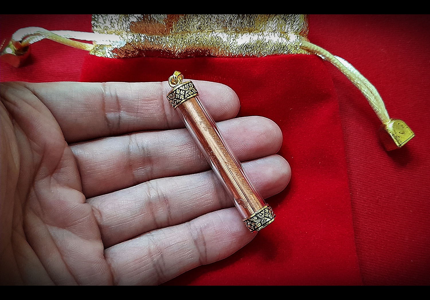 รับสั่งทำ ปลอกฝา ตะกรุด เนื้อเงิน ถมทอง ชุบทอง ลงยา ลายไทย ดอกพิกุล แกะมือ (ราคาขึ้นกับขนาด) (ใช้เวลา 2-3สัปดาห์)