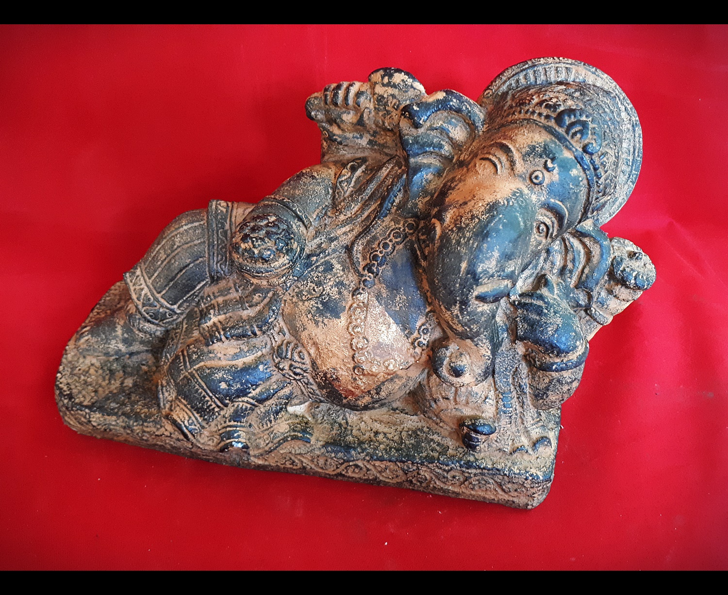 พระพิฆเนศ ปางนอนเสวยสุข ยาว 11 นิ้ว เนื้อหิน