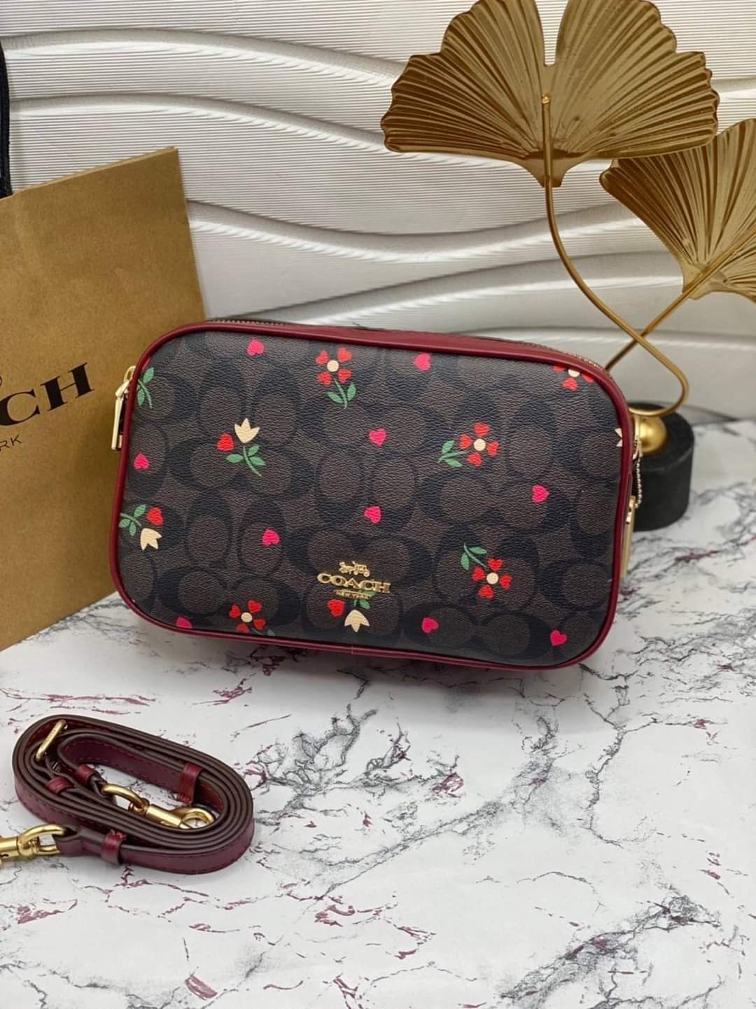 Coach JES CROSSBODY IN SIGNATURE CANVAS (COACH C7617) (แอดไลน์ก่อนสั่งซ้อ)