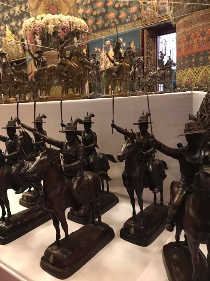 รูปหล่อ สมเด็จพระเจ้าตากสินมหาราช ทรงม้า (ขนาดสูง18นิ้ว) เนื้อทองเหลืองรมดำ