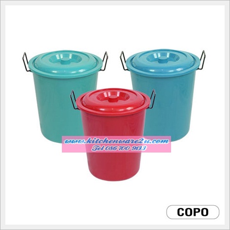 P04990 ถังน้ำพร้อมฝา 8 แกลลอน 23.5 ลิตร (กว้าง 36 ยาว 36 สูง 40 ซม.) อย่างหนา คุณภาพดี สี No.888A ราคาส่งต่อ 6 ใบ (เฉลี่ย 140 บต่อใบ)