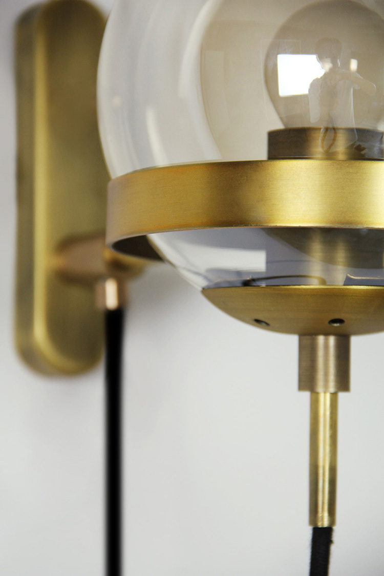 โคมไฟติดผนังแก้วทรงกลมสไตล์โมเดิร์นมีสายห้อยประดับ [W1011]