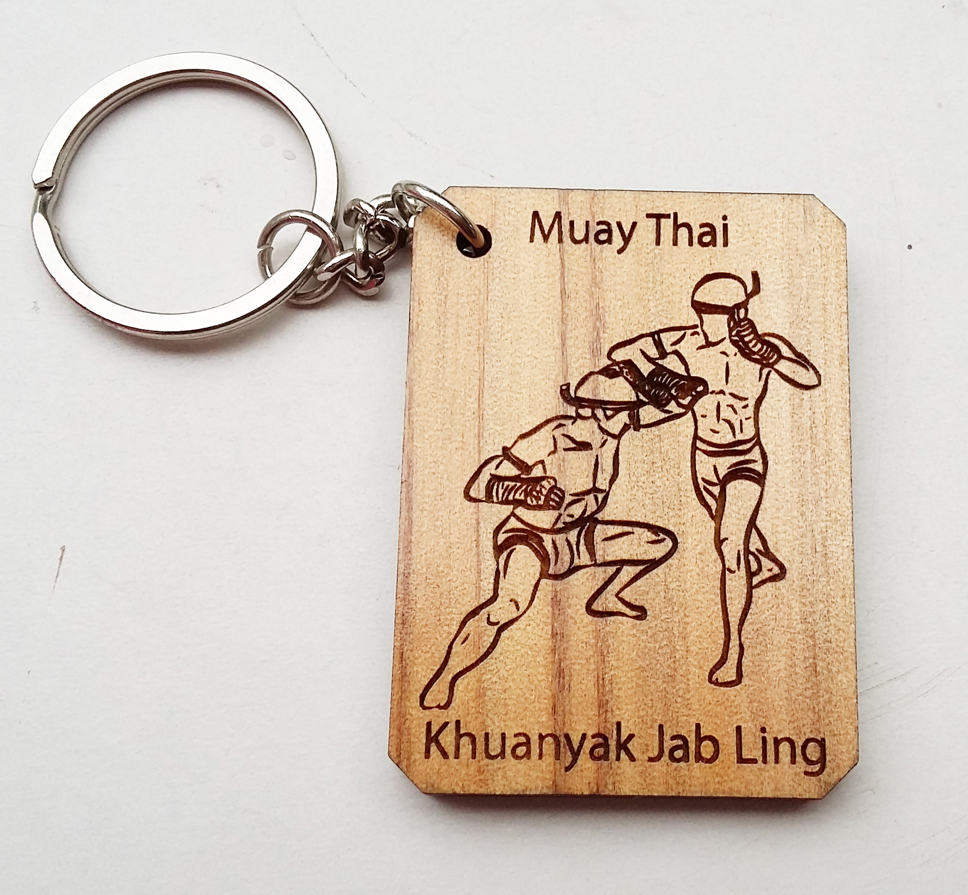 พวงกุญแจไม้แกะสลัก แม่ไม้มวยไทย-ขุนยักษ์จับลิง