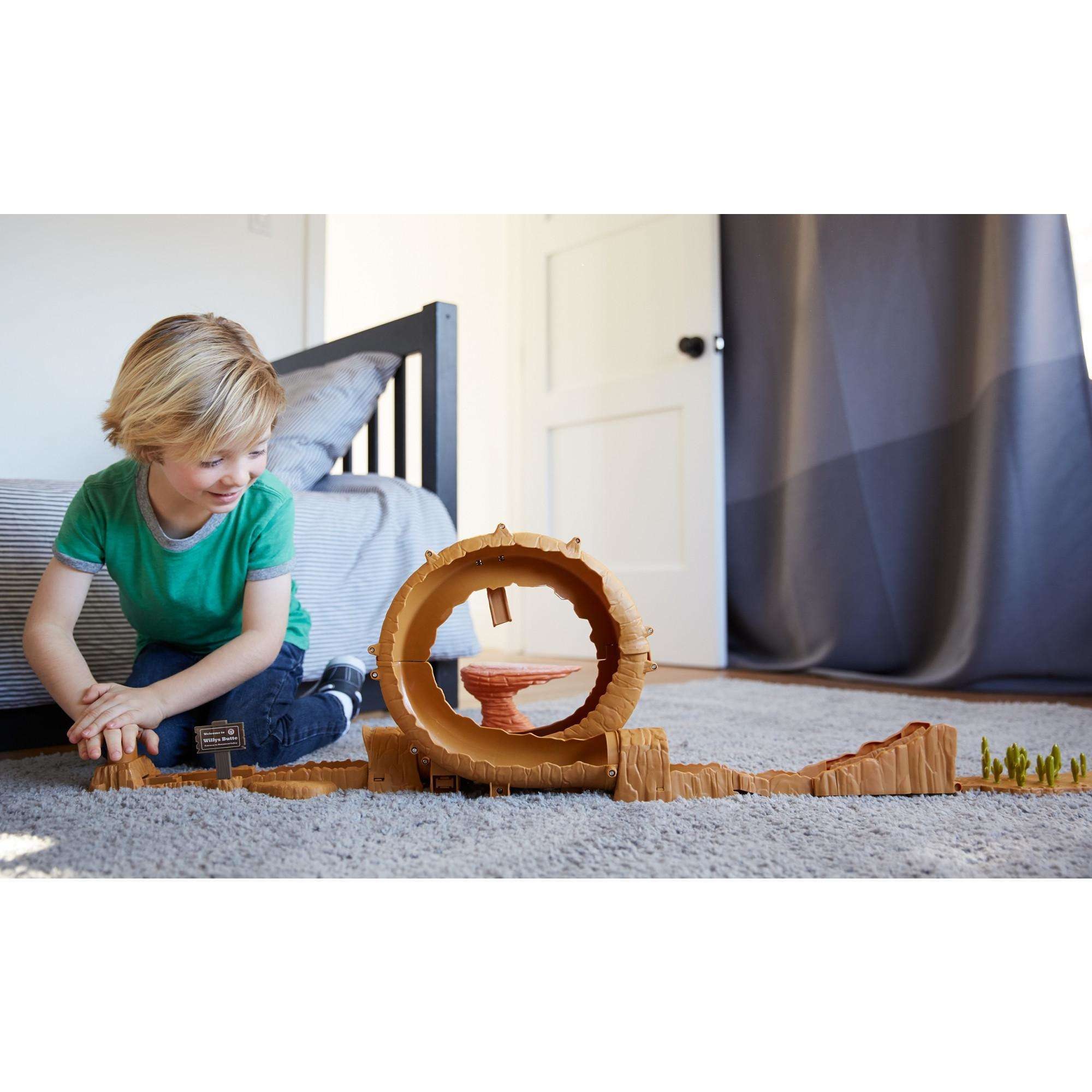 ชุดสนามแข่งรถจำลอง Mattel Disney Cars 3 Willy's Butte Transforming Track Set