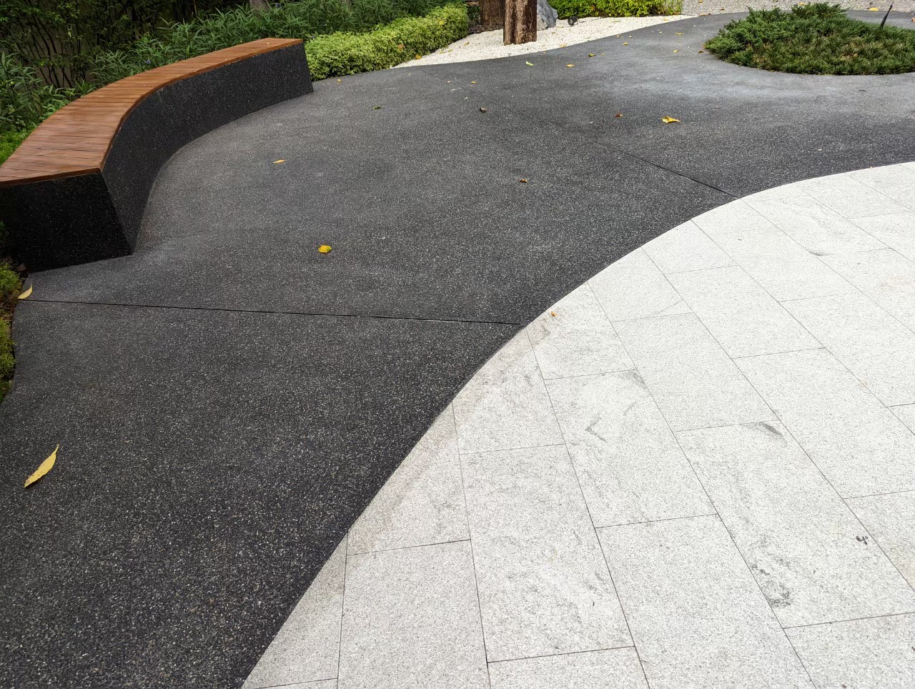 หินแกรนิตขาวไข่มุก White Pearl Granite (WPG) พื้นผิว พ่นทรายปั่นแปรง