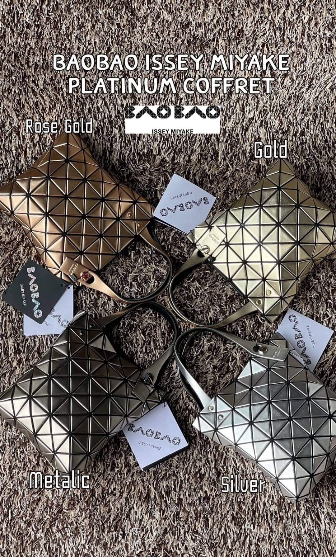 BAO BAO ISSEY MIYAKE PLATINUM COFFRET (แอแไลน์ก่อนสั่งซื้อ)