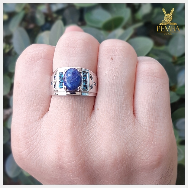 แหวนลาพิสลาซูลีแท้ ท่านชาย อัญมณีแร่ละอองทอง สีน้ำเงินเข้มมีเอกลักษณ์