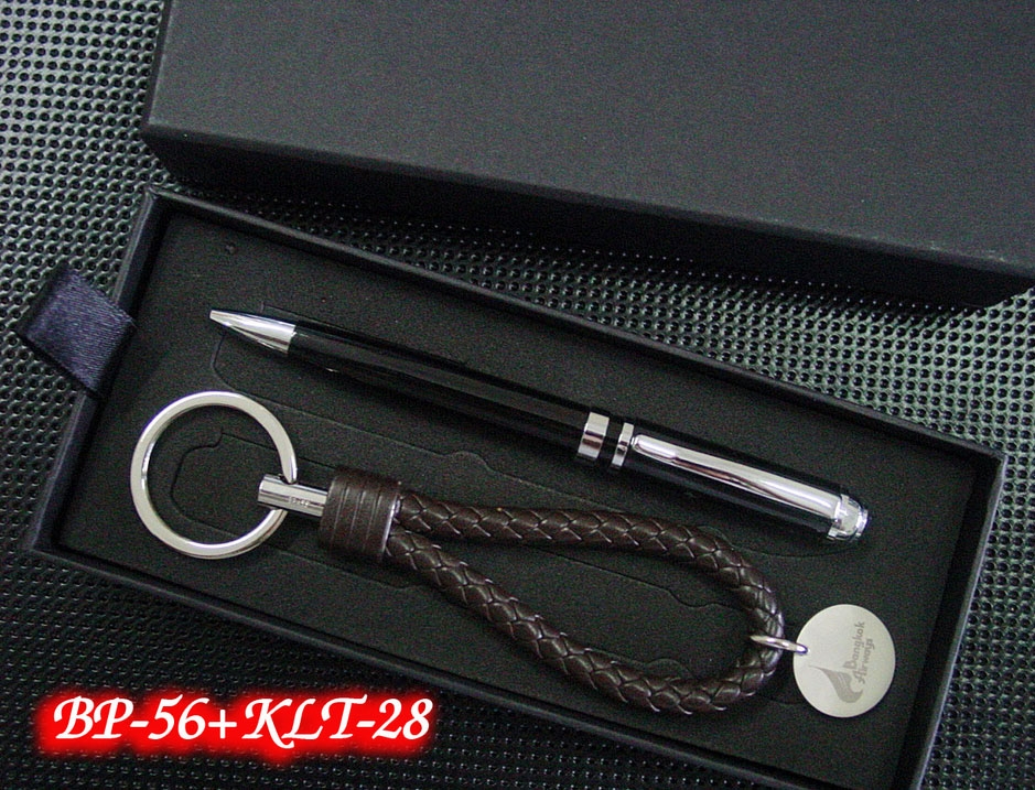 กิ๊ฟเซ็ทผู้บริหาร พวงกุญแจ +ปากกาโลหะ ของพรีเมี่ยม สินค้าพรีเมี่ยม Premium