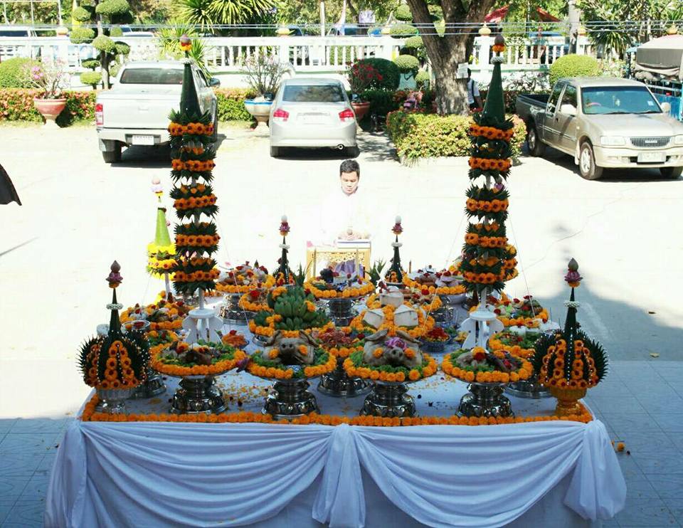 พระสมเด็จหลวงพ่อโตในวิหาร เนื้อผงชนวนมวลสารเก่าหลวงพ่อกวย รุ่นแรงครู ปี2560 หลวงพ่อกวย วัดโฆสิตาราม(วัดบ้านแค) จ.ชัยนาท ปี2563 - (ขนาด 5x7นิ้ว จีวรส้ม ด้านหน้ายันต์ครู ยันต์นะปัดตลอด ด้านหลังยันต์มงกุฎพระพุทธเจ้าหนุนดวง) ปี2563 #ปลุกเสกที่วัดโฆสิตาราม #รั