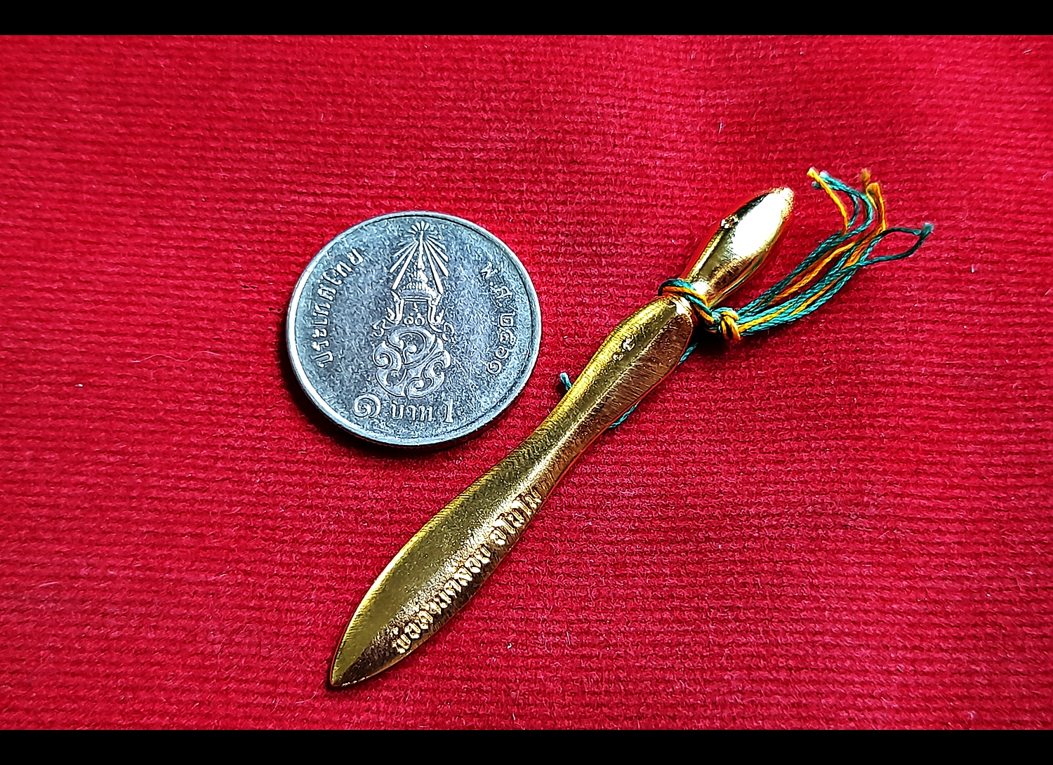 พระขรรค์ พันด้าย7สี รุ่นแรก (เนื้อ 4 กษัตริย์ เนื้อชนวน เนื้อกะไหล่ทอง เนื้อกะไหล่เงิน เนื้อกะไหล่นาก) ปี2556 (#รับประกันแท้ ตอกเลข ตอกโค็ด) - หลวงพ่อท่านคล้อย วัดภูเขาทอง พัทลุง (สายวัดเขาอ้อ)