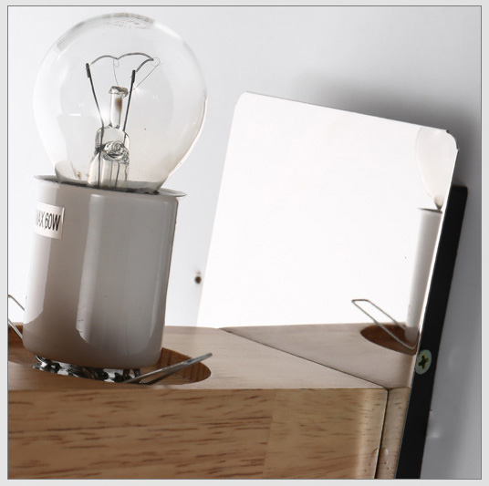 โคมไฟติดผนังไม้โมเดิร์น โป๊ะสี่เหลี่ยม 18x12cm รุ่น W6017