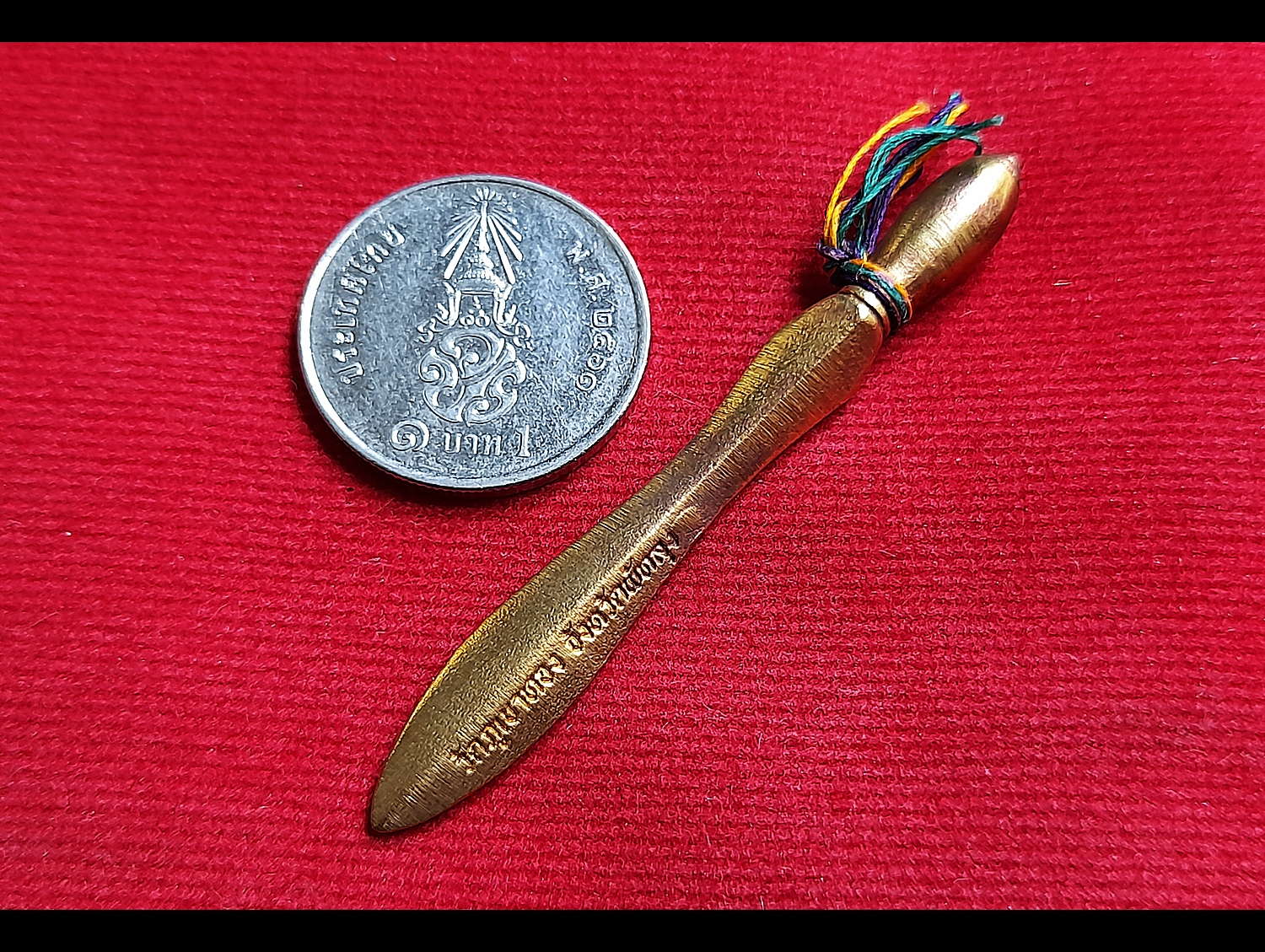 พระขรรค์ พันด้าย7สี รุ่นแรก (เนื้อ 4 กษัตริย์ เนื้อชนวน เนื้อกะไหล่ทอง เนื้อกะไหล่เงิน เนื้อกะไหล่นาก) ปี2556 (#รับประกันแท้ ตอกเลข ตอกโค็ด) - หลวงพ่อท่านคล้อย วัดภูเขาทอง พัทลุง (สายวัดเขาอ้อ)