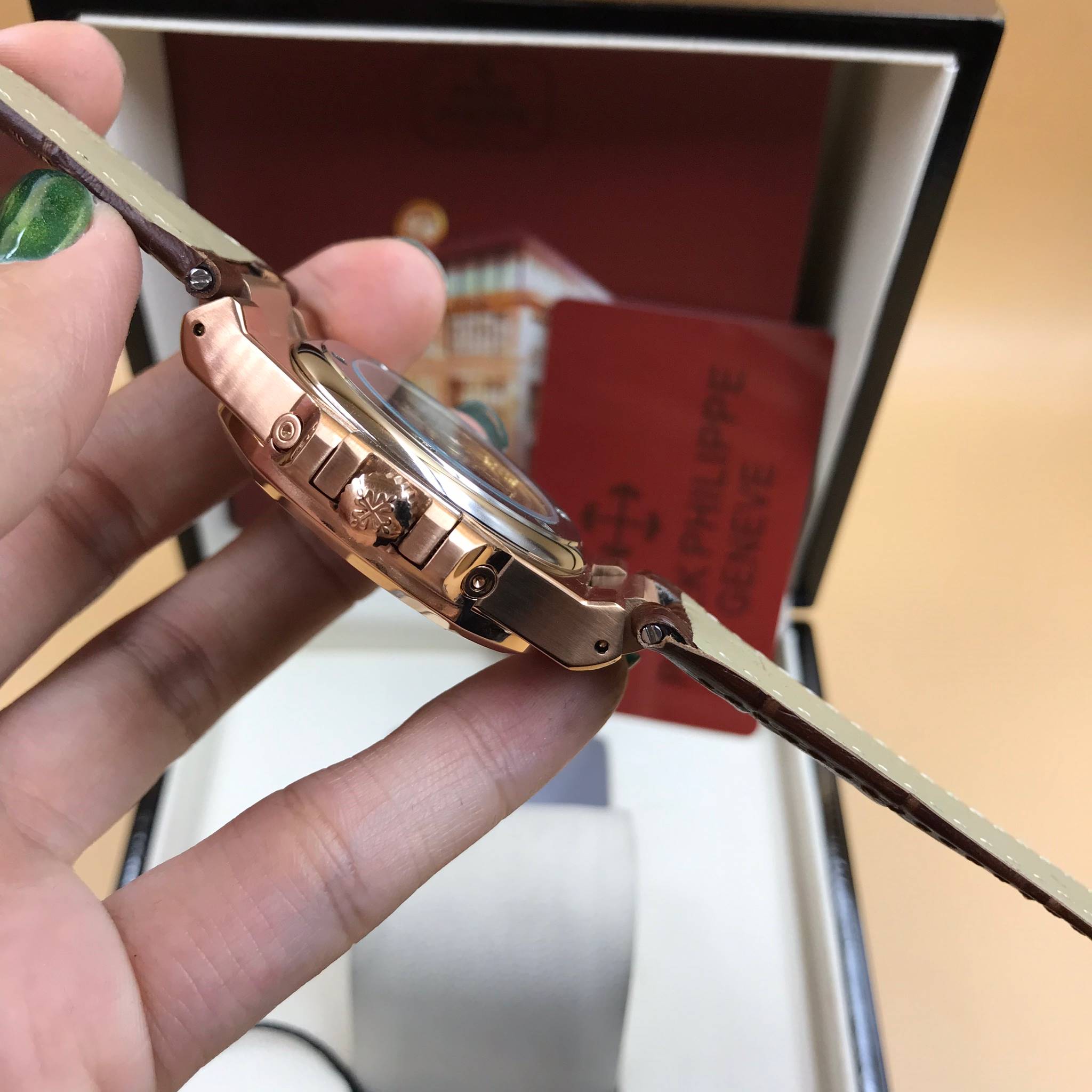 นาฬิกา Patek Philippe รุ่น Men"s Nautilus Annual Calendar งาน Mirror Swiss หน้าน้ำตาลเทา